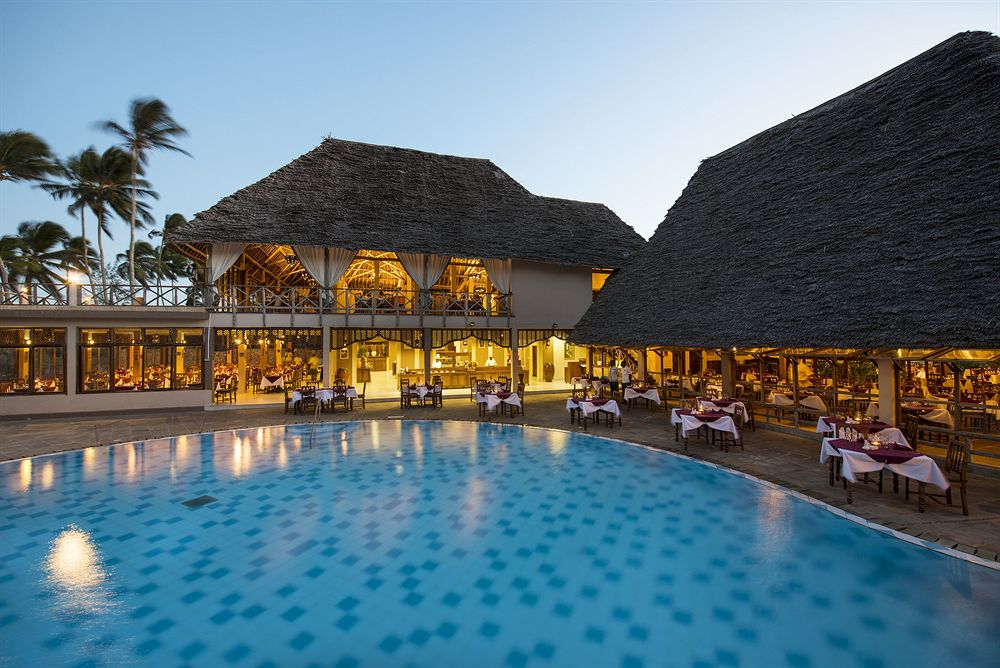 Restaurant at Poolside