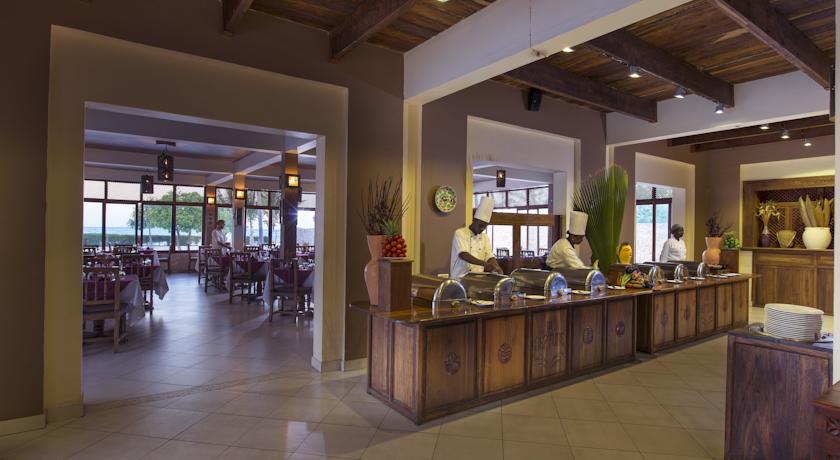 Restaurants & Bars