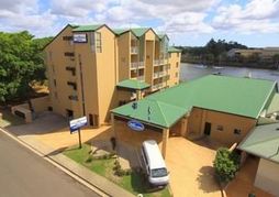 Burnett Riverside Hotel