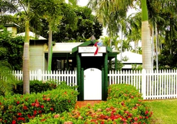 Pinctada McAlpine House