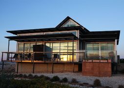 Mantarays Ningaloo Beach Resort