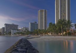 Hyatt Regency Waikiki Beach Resort & Spa