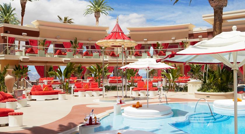 Encore Beach Club