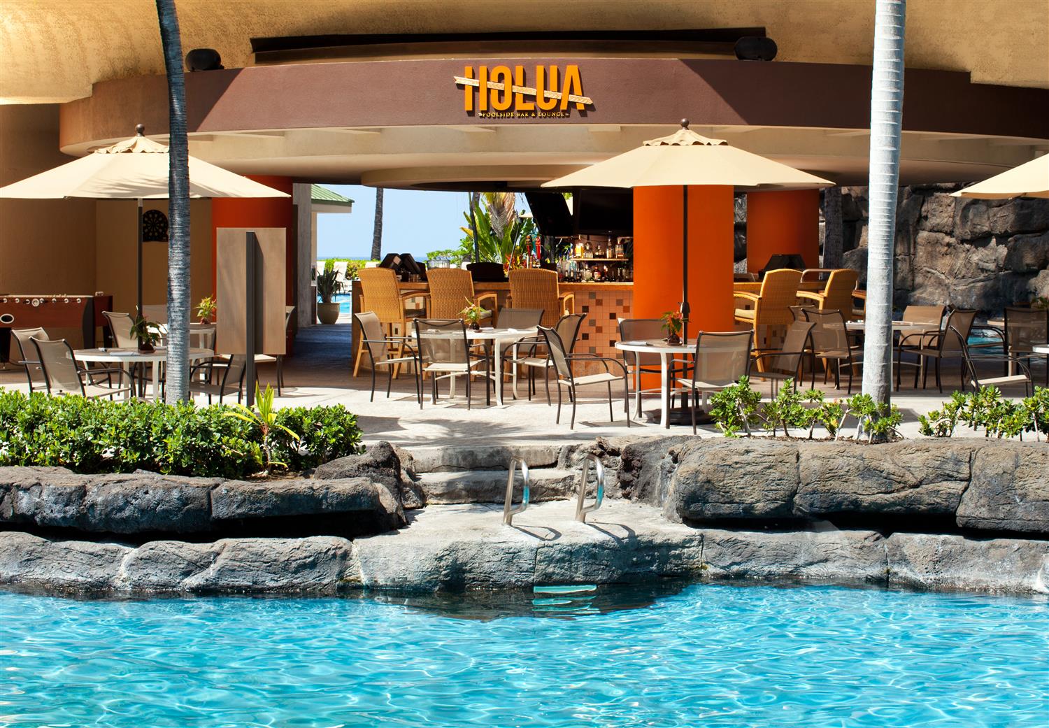 Holua Poolside Bar & Lounge