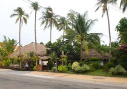 Cham Villas Boutique Luxury Resort