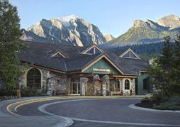 Lake Louise Inn