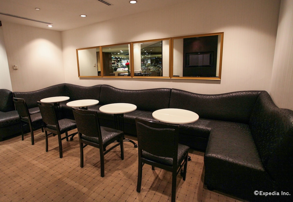Executive Lounge