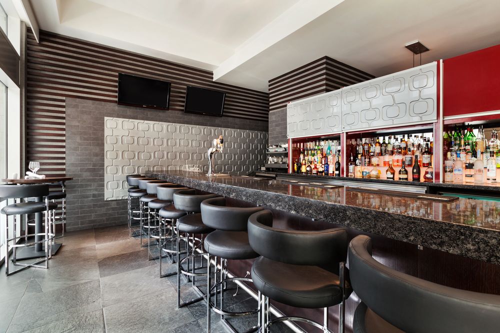 Hotel Bar