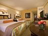 Club King and 2 Queen Room