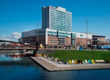 Buffalo Marriott at LECOM HARBORCENTER