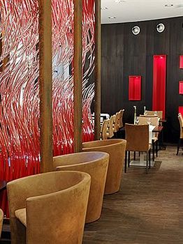 Hotel Lounge