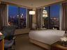 1 KING BED CORNER RM DELUXE CITYVIEW