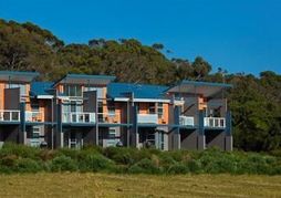 Cosy Corner Seaview Apartments