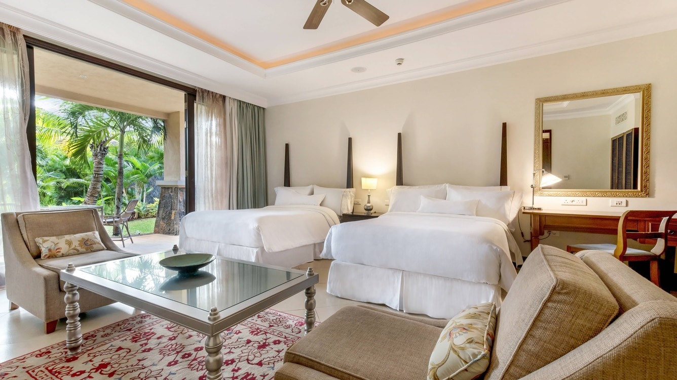 Deluxe 2 Queen Guest Room