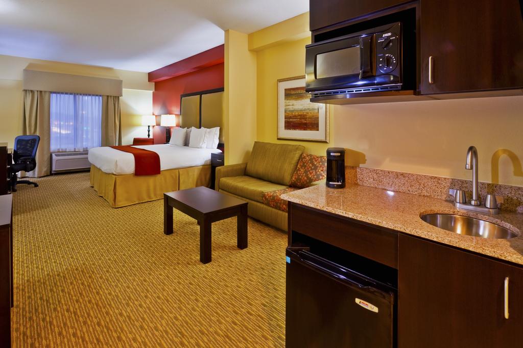 Inn at Opryland Suite