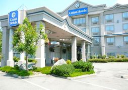 Coast Abbotsford Hotel & Suites