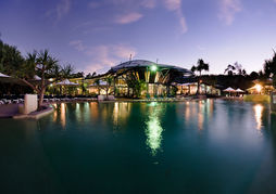 Kingfisher Bay Resort