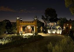 Misty Hills Country Hotel