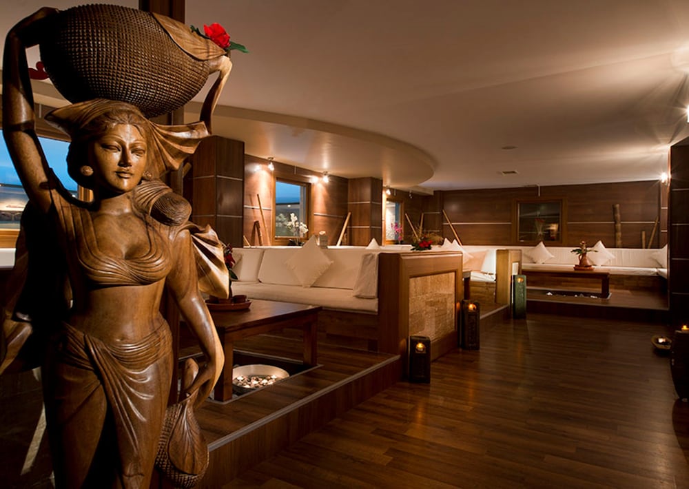 Spa Reception