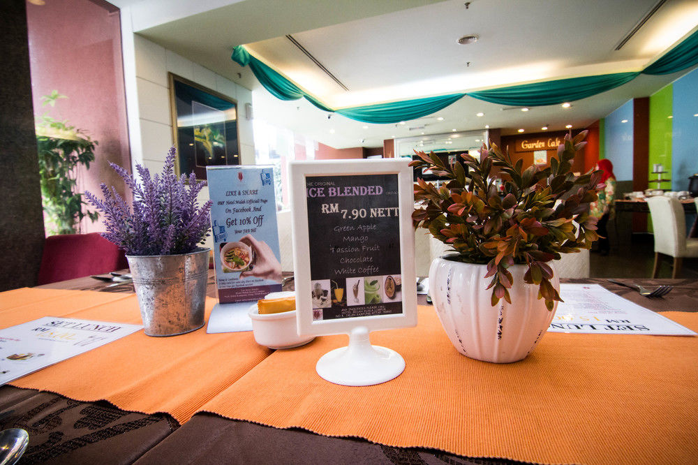 Cafe