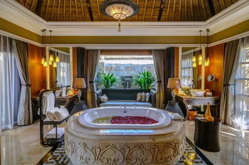 Jetted Tub
