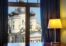 Cairns Reef Apartments & Motel