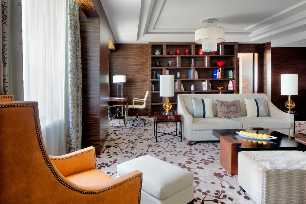 Hotel Lounge