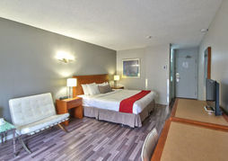 Clarion Pointe Quebec Airport