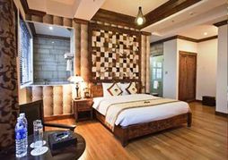 Seventeen Saloon Hotel