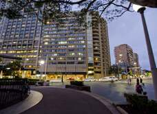 Oaks Sydney Hyde Park Suites