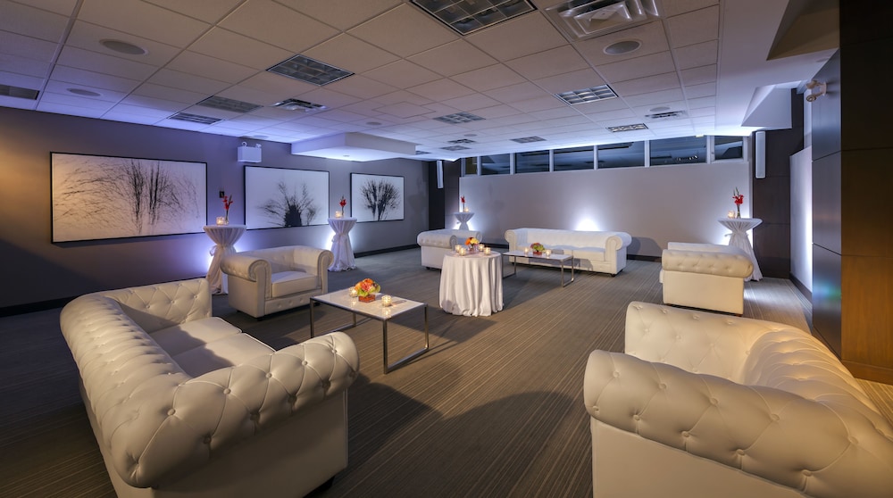 Executive Lounge