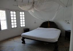 Roundhouse Villa Resort