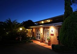 Summerhill Motor Inn - Adults Only