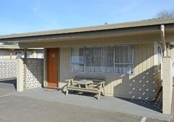 Trentham Motel