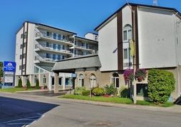 Americas Best Value Chalet Inn & Suites-Niagara Falls