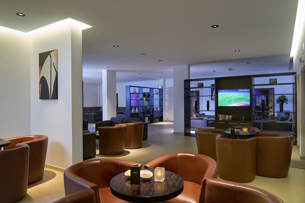 Hotel Bar