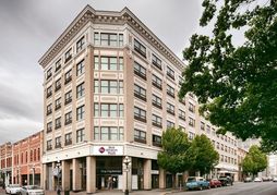 Best Western Plus Carlton Plaza Hotel