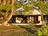 Bird Island Lodge 