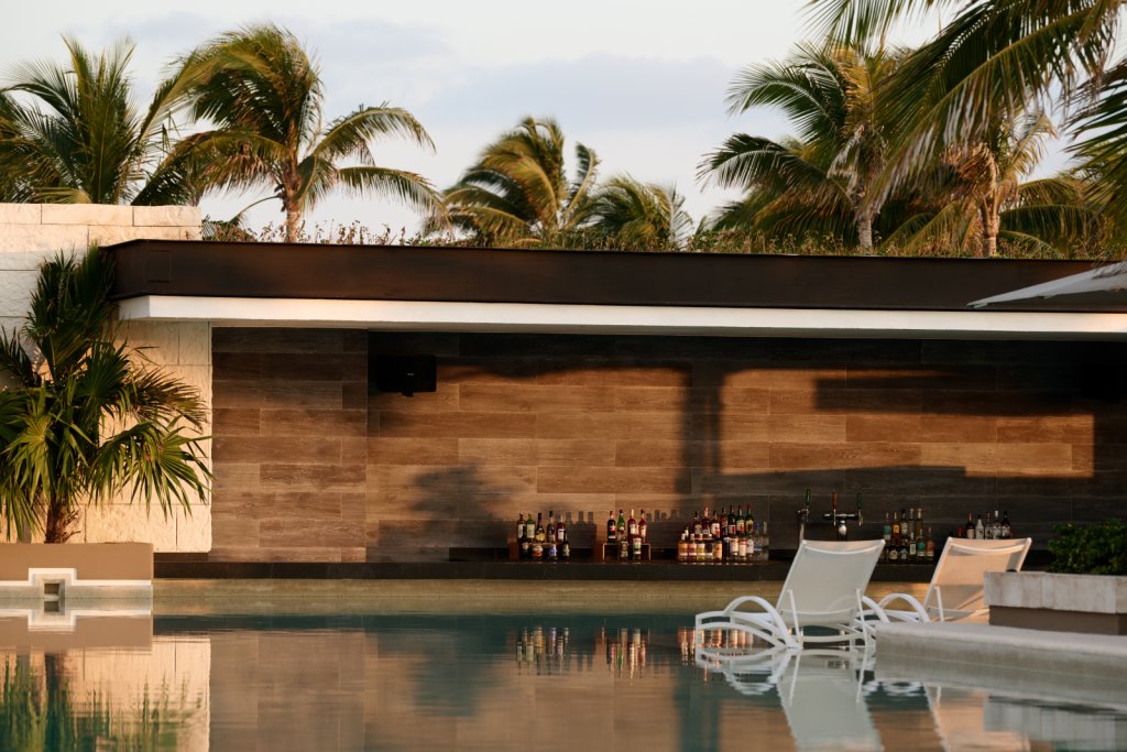 ATELIER PLAYA MUJERES
