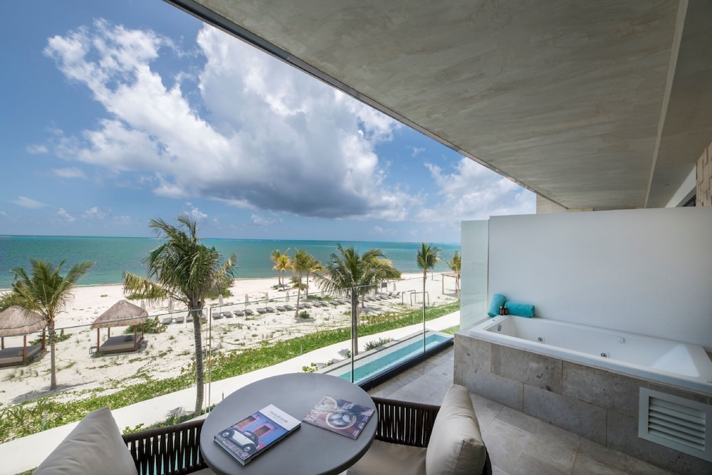 Beach/ocean view