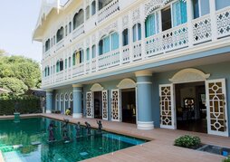 At Pingnakorn Riverside Hotel Chiangmai