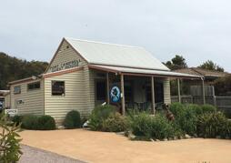 Port Campbell Guesthouse & Flash Packers