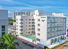 Hotel Continental Miami Beach, Tapestry Collection by Hilton