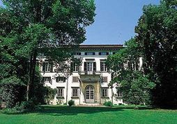 Quest Hotel Simpang Lima - Semarang by ASTON