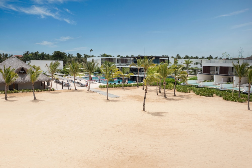 Beach/ocean view