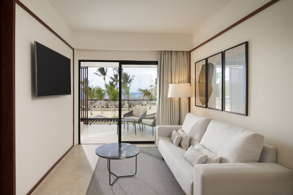 Beach/ocean view