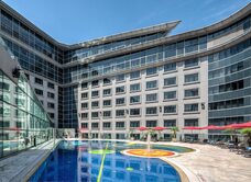 Regal Airport Hotel