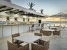 Swim-up bar