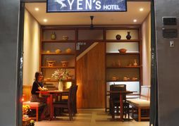 Yen's Hotel