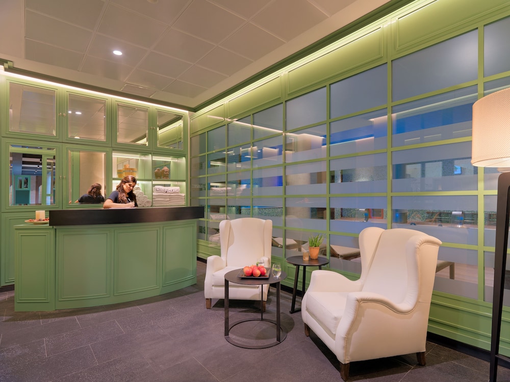 Spa Reception